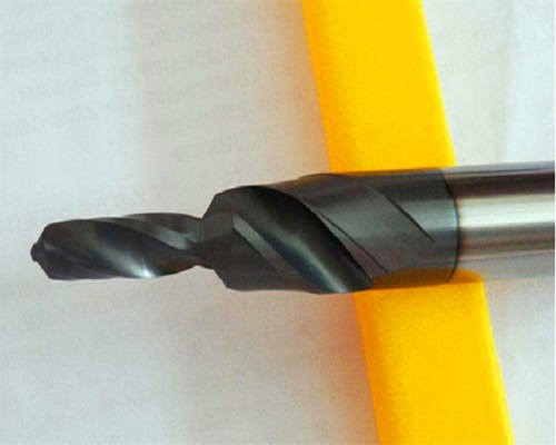 ¿Conoces las ventajas de mecanizado de la aguja perforante de carburo cementado?
